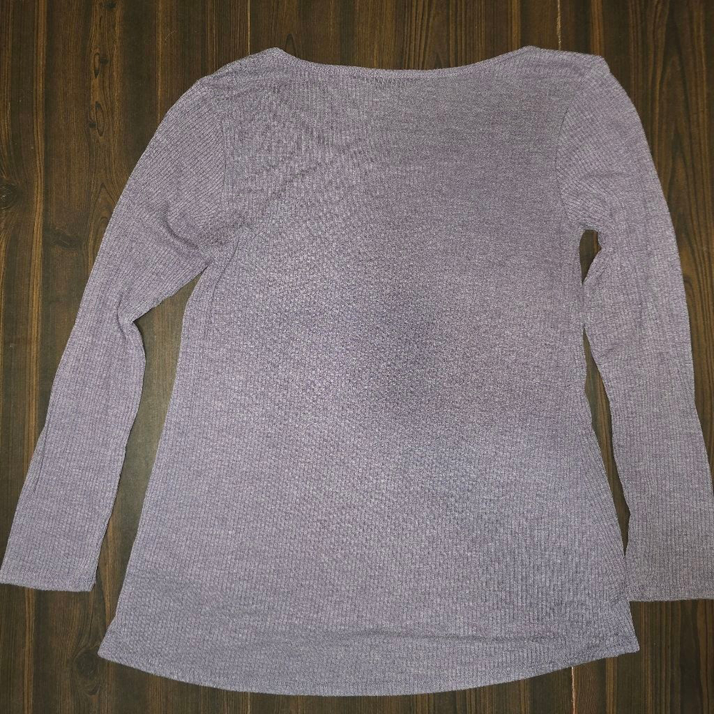 LuLaRoe Lynnae Long Sleeve Tee Purple Women's Small - Picture 4 of 5